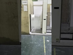 Стеклянный душный экран